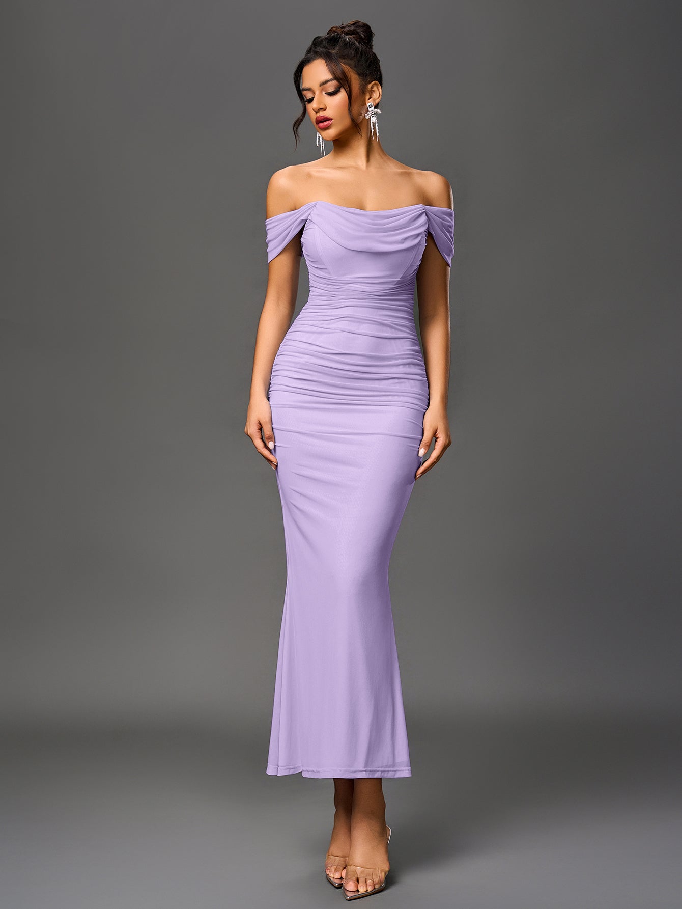 Sukienka Bodycon z Odkrytymi Ramionami i Zamkiem z Tyłu