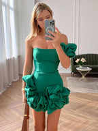 Paloma - Sukienka mini na jedno ramię z dołem falbanowym i dopasowana