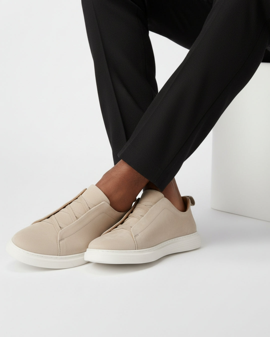 Zamszowe buty slip-on
