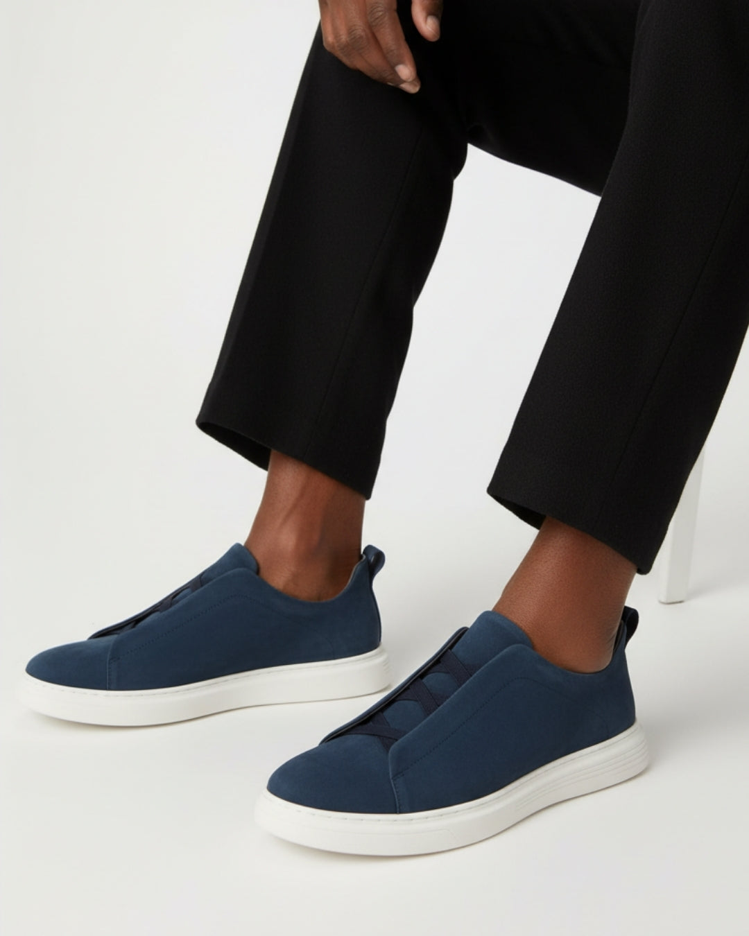 Zamszowe buty slip-on